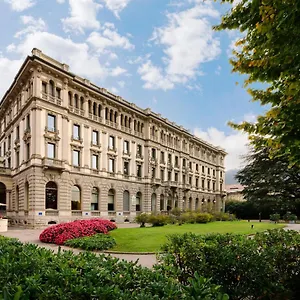4* Hotel Palace Lake