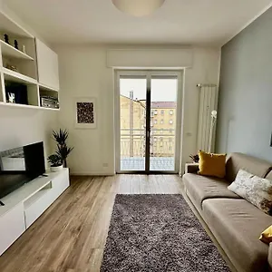 Apartment Light Star, Como