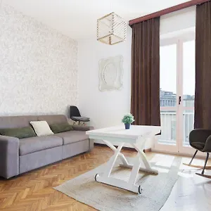 Apartment Casa Di Crissy - Centro, Como