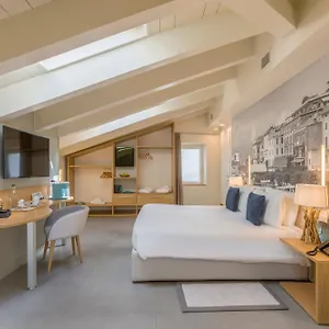 4* Hotel Avenue Boutique