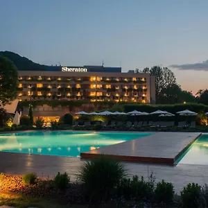 4* Hotel Sheraton Lake