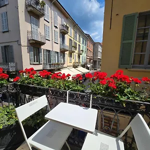 Apartment Russomanno, Como